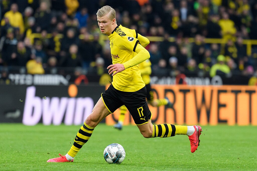 记者：李国旭参加国足主帅选聘不是秘密，一个多月前就在准备（记者称李国旭参与国足主帅竞聘非秘密，早在一个多月前已开始准备）