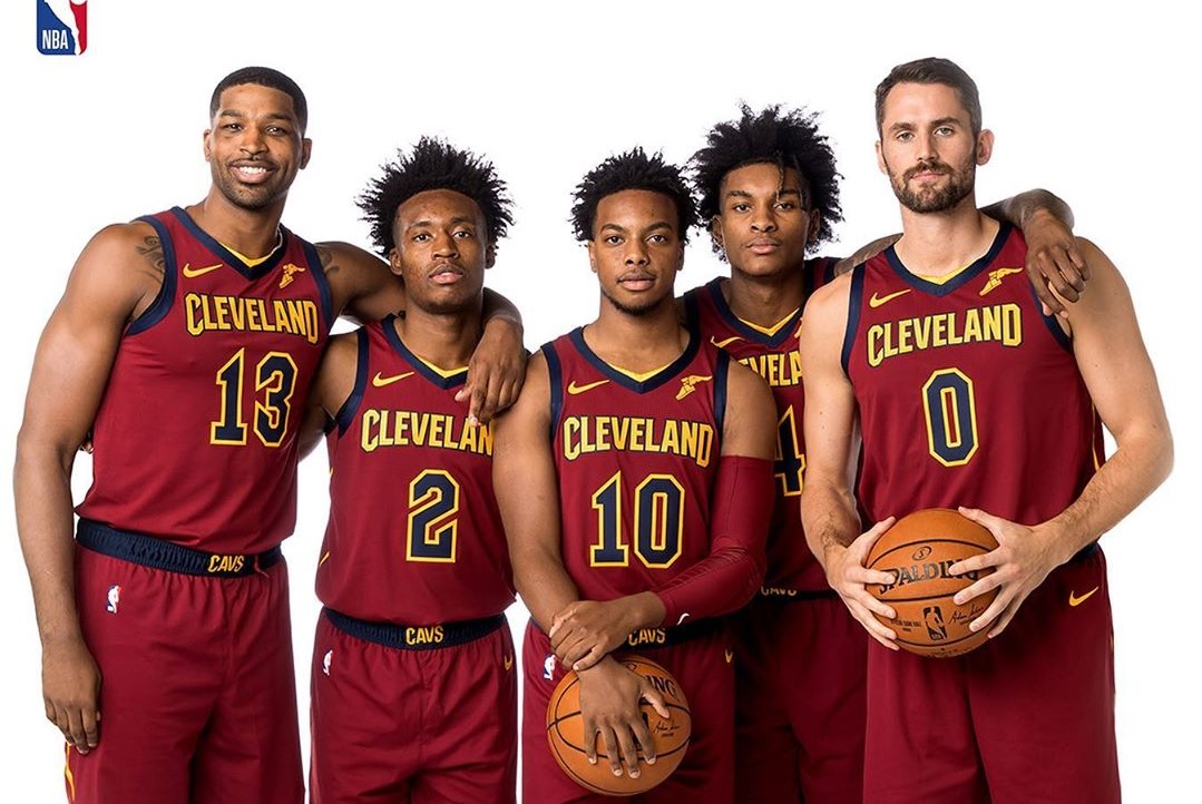 暗号手势布置战术？雷迪克：因为之前太吵，球员们根本听不清（雷迪克解释用手势布置战术：现场太吵，球员听不见指令）