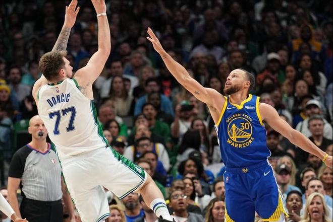 范戴克：批评？这是现代足球一部分；很自豪能带领荷兰这么久（范戴克：批评属于现代足球的常态；能长期带领荷兰队让我很自豪）