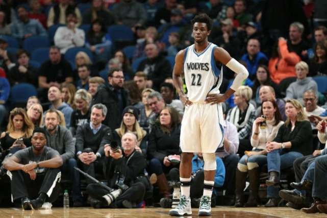 NBA战报：库里28分9板6助，勇士119-116险胜太阳（勇士119-116险胜太阳，库里贡献28分9篮板6助攻）