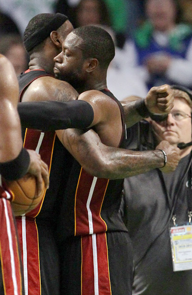 维埃里谈德比：也许国米应该踢得难看一点然后多进几个球（维埃里谈德比：国米不必追求好看，踢得务实才能多进球）