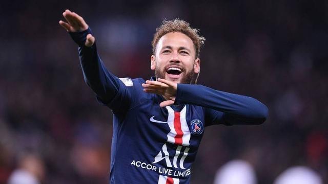 脱南美入欧？阿迪达斯官网售卖的阿根廷球衣错配成欧预赛臂章（阿迪达斯官网闹乌龙：阿根廷球衣误配欧预赛臂章）