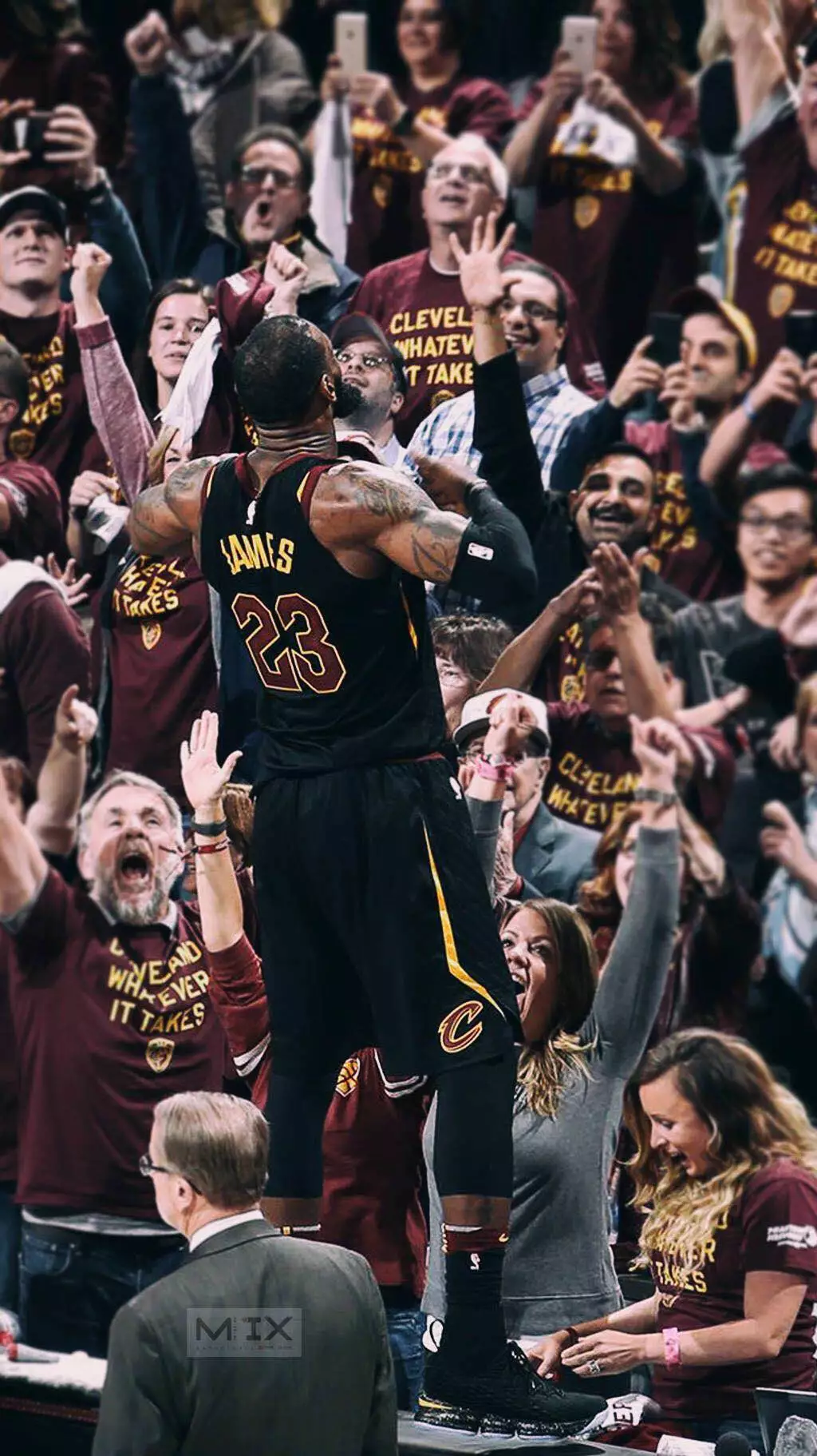 💛🖤相伴三年半，多特蒙德已宛若故乡🎤迈尔谈及续约：（💛🖤携手三年半，多特已成第二故乡｜迈尔畅谈续约）